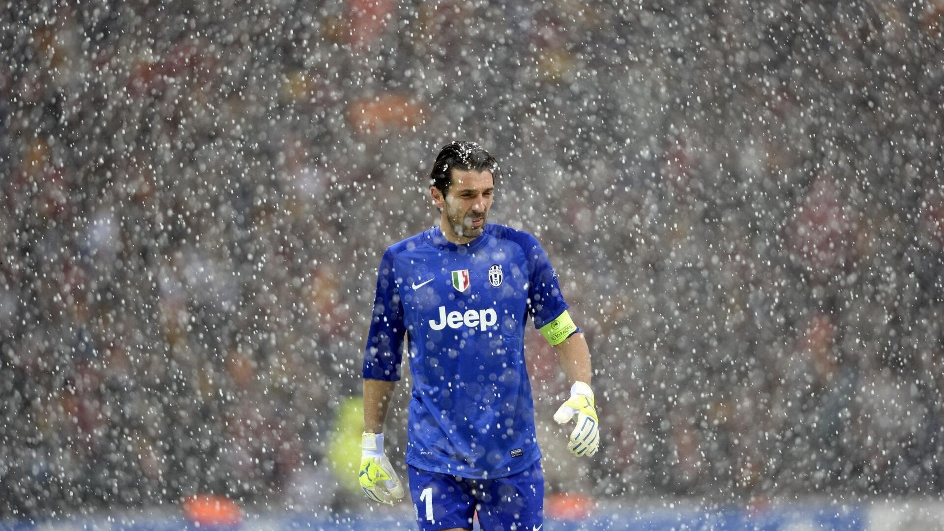 欧洲杯历史罕见!法国荷兰六场0-0并列第二,防守艺术还是进攻乏力?